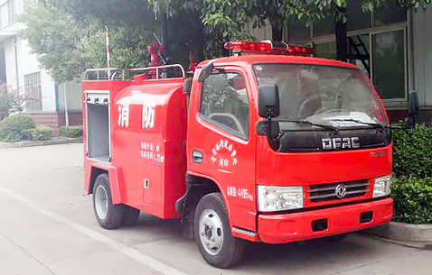 中潔牌東風2噸消防灑水車