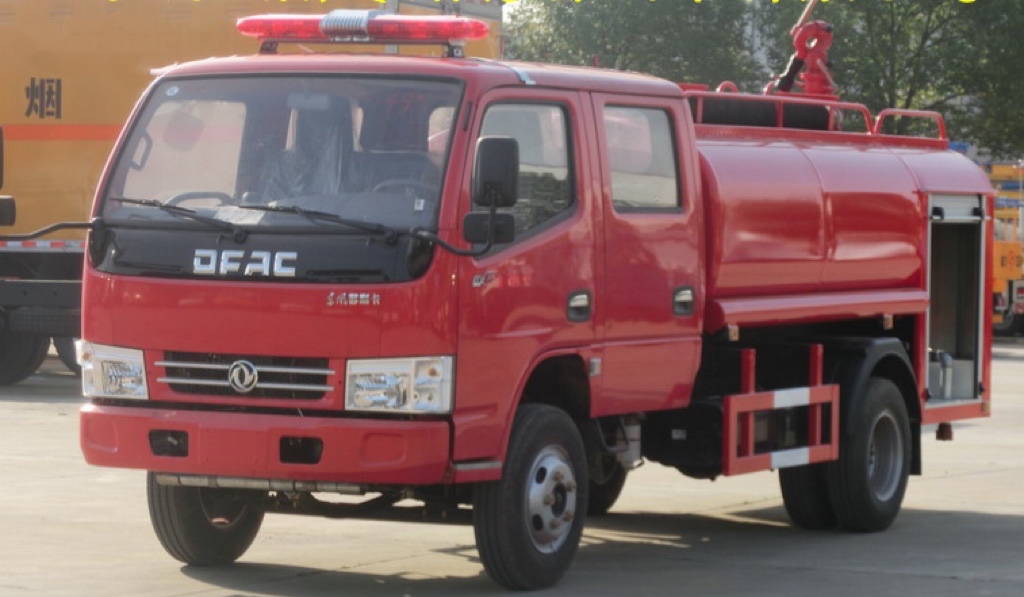 中潔牌東風(fēng)4噸消防灑水車